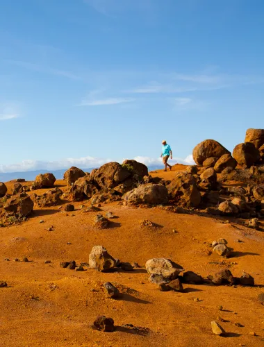 Hiker exploring Keahiakawelo on Lānaʻi in Hawaiʻi