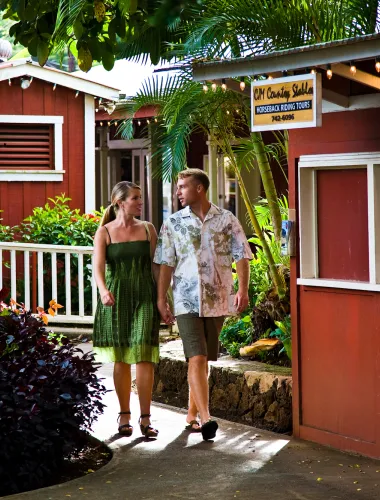 Visitors at CJM Country Stables on Kauaʻi in Hawaiʻi