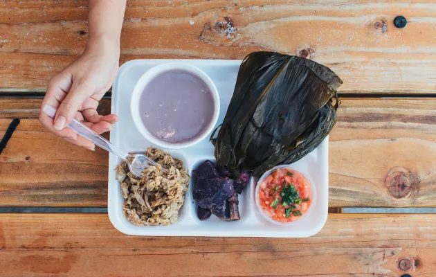 Luau plate