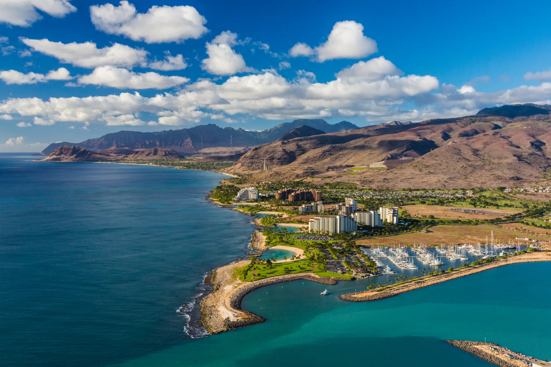West Oahu resorts and harbor
