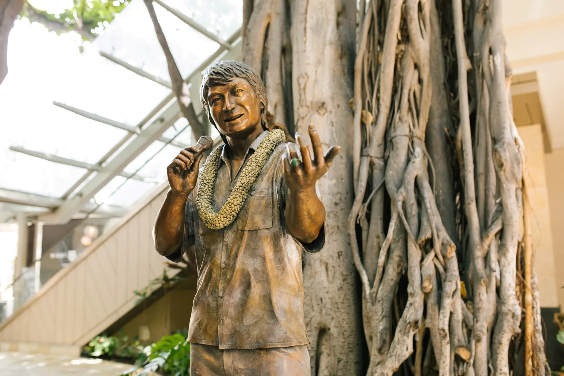 Don Ho Statue
