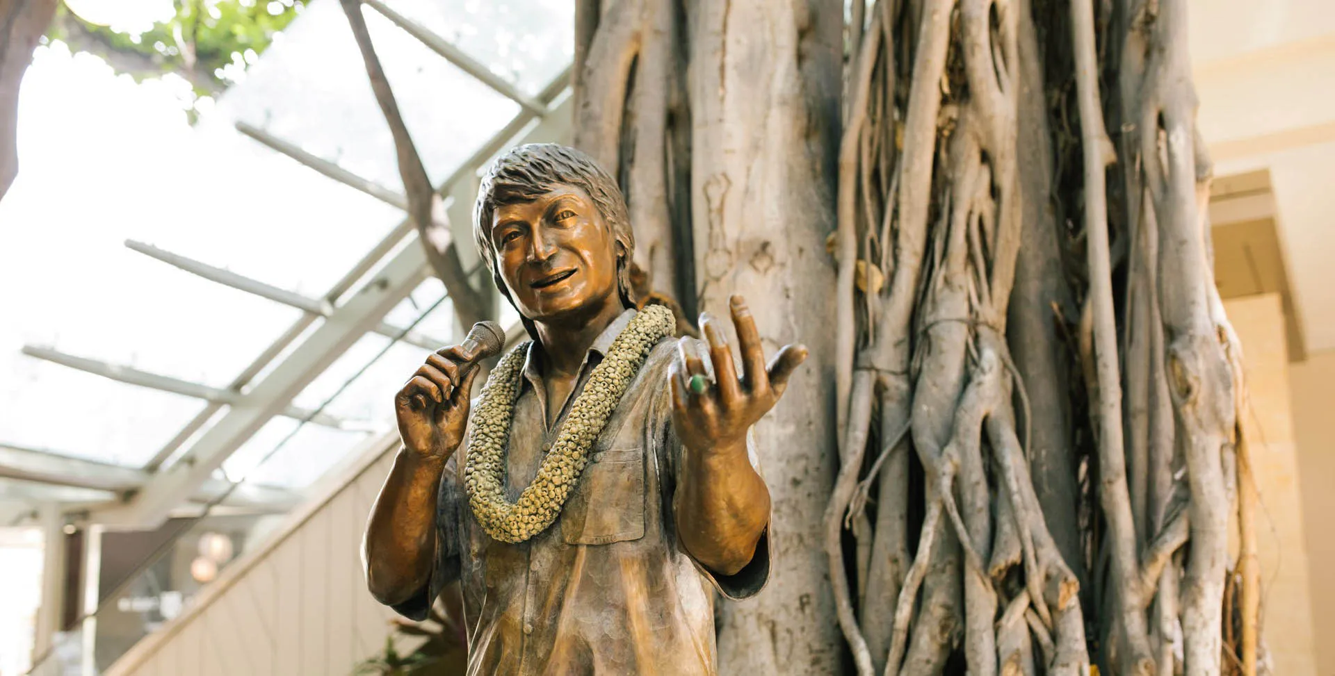 Don Ho Statue
