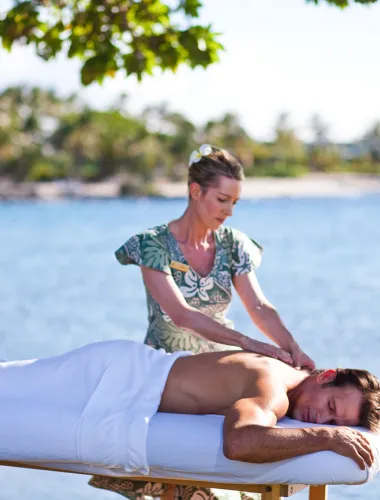 Outdoor massage at a resort on Hawaiʻi Island